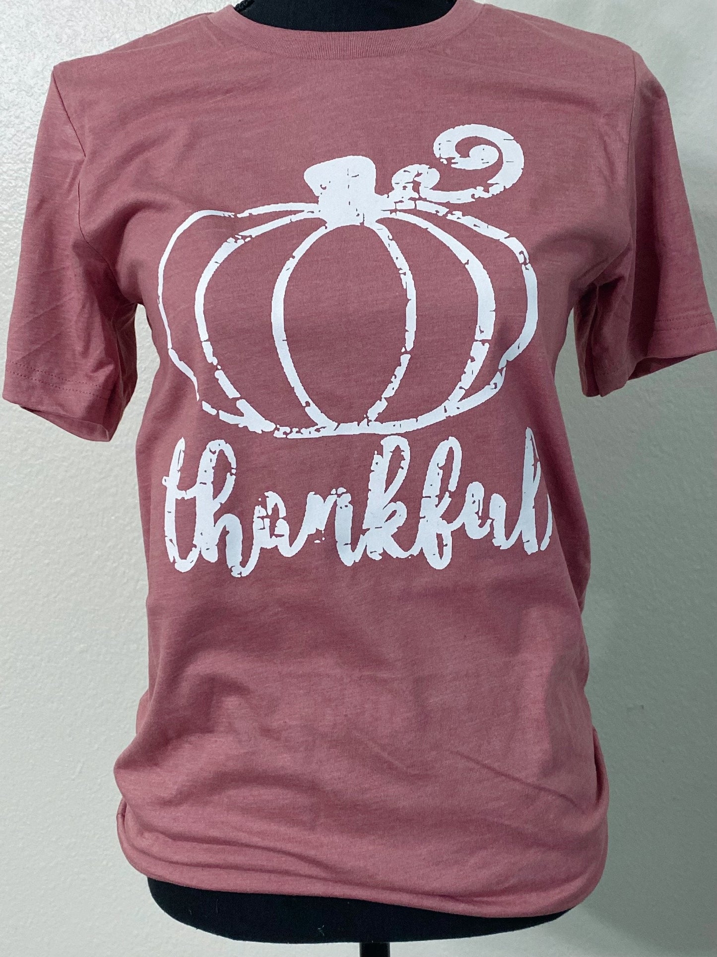 Thankful Heather Mauve Graphic Tee - Nico Bella Boutique