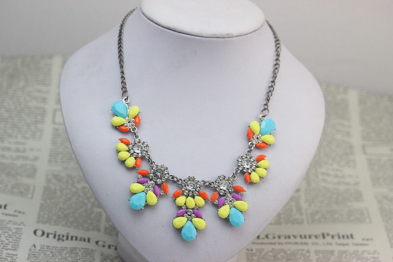 Multi-Color Gem Statement Necklace - Nico Bella Boutique