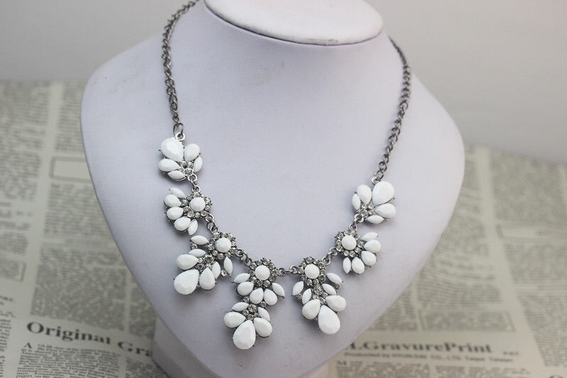 White Gem Statement Necklace - Nico Bella Boutique