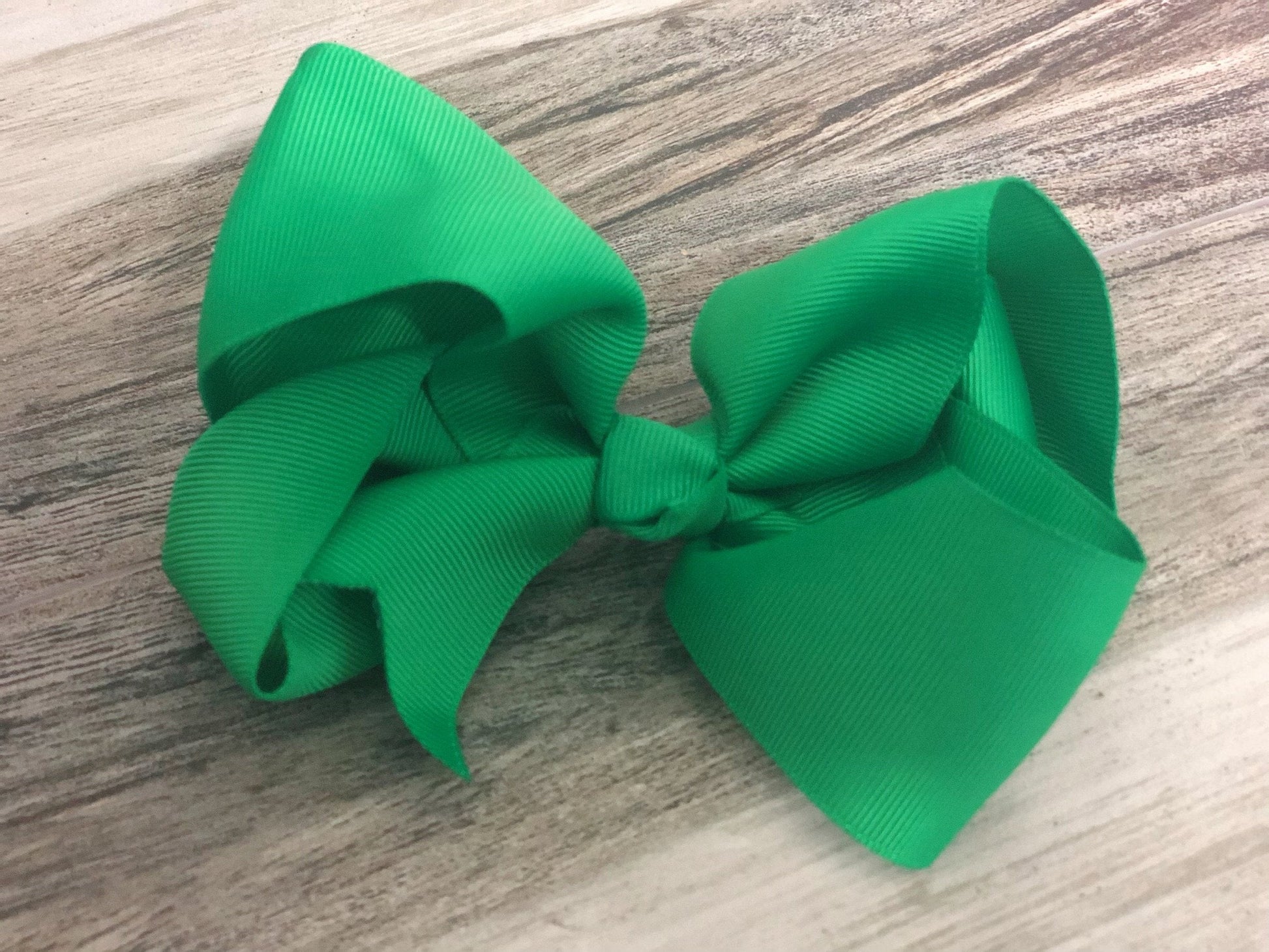 Green Girls Hair Bow - Nico Bella Boutique 